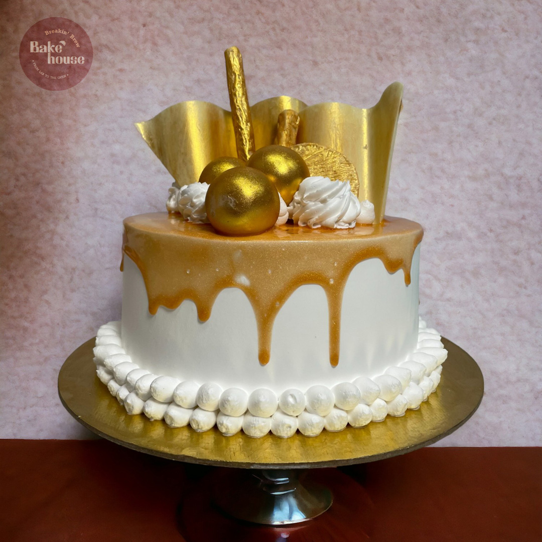 Gold caramel drip cake